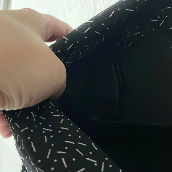 Vintage Ronni Nicole black & white button down with shoulder pads sz large (16) - Picture 5 of 7